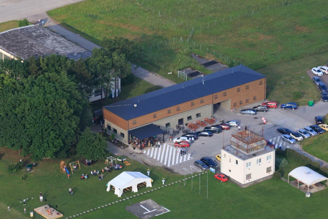 Trenčín Penzion Na Letisku - Areal Sky Park المظهر الخارجي الصورة